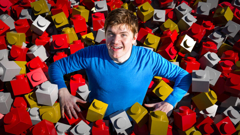 Zamień dowolny obiekt na klocki.